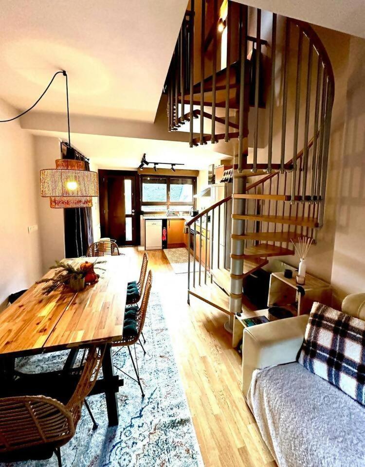 Caleydos Duplex Diseno Garaje Wifi Apartment Sallent De Gallego Ngoại thất bức ảnh